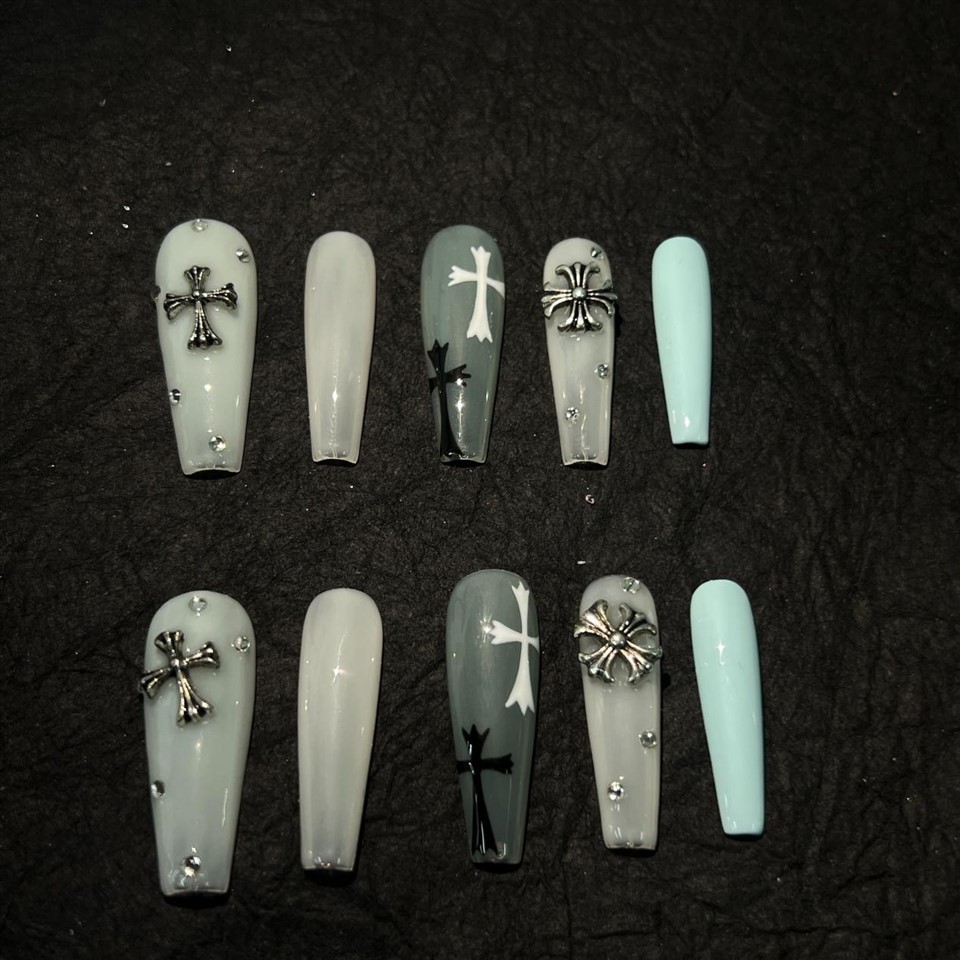 Chrome Hearts Nails